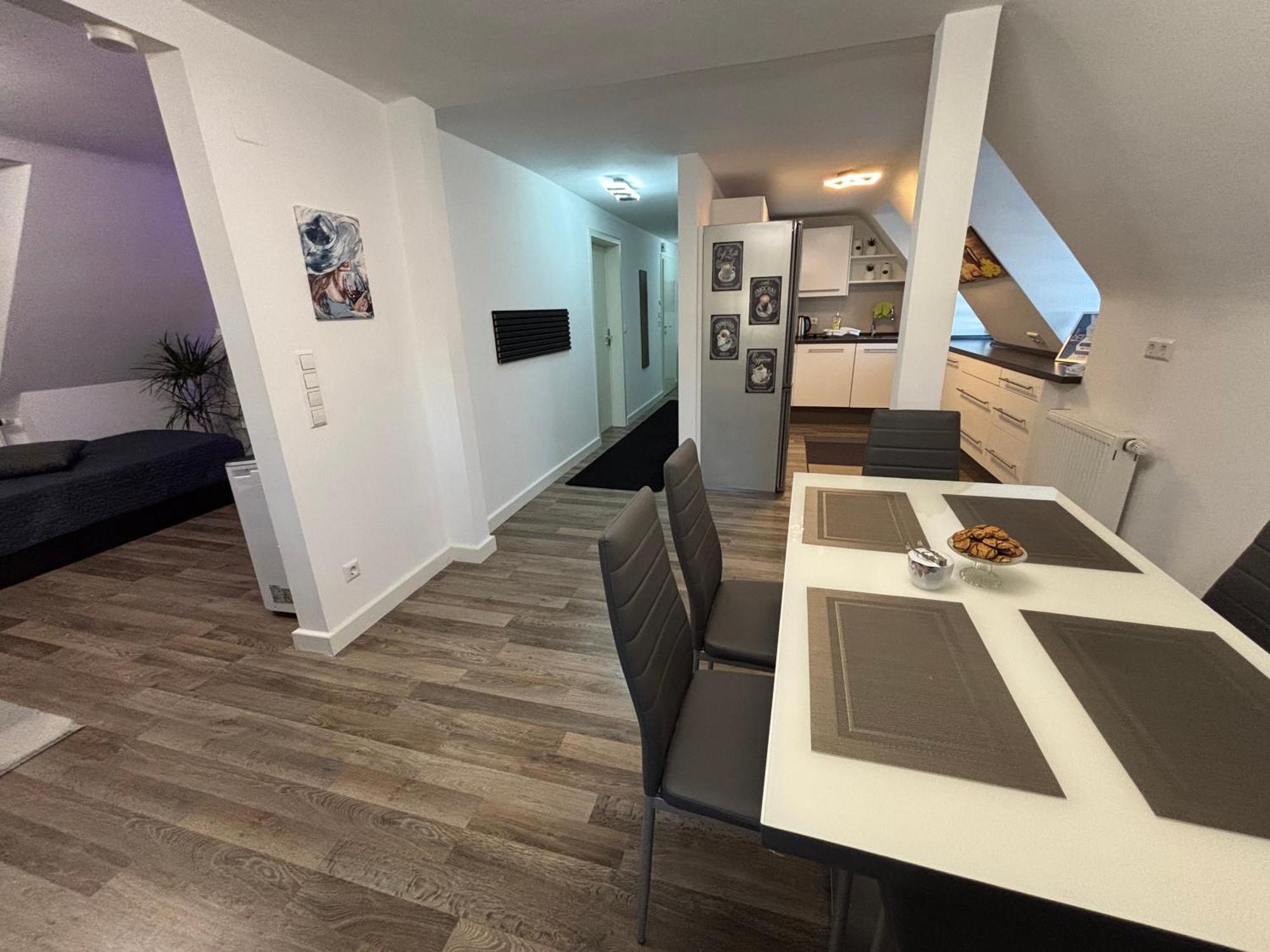 Moderne Deluxe 3-Zi Eigentums- Maisonette-Wohnung Ibm Bertrandt Mercedes Ehningen Exteriér fotografie